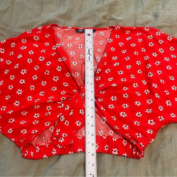 Zara Top Red floral tie front Cropped balloon‎ sleeves Size Large Linen blend - Picture 8 of 8